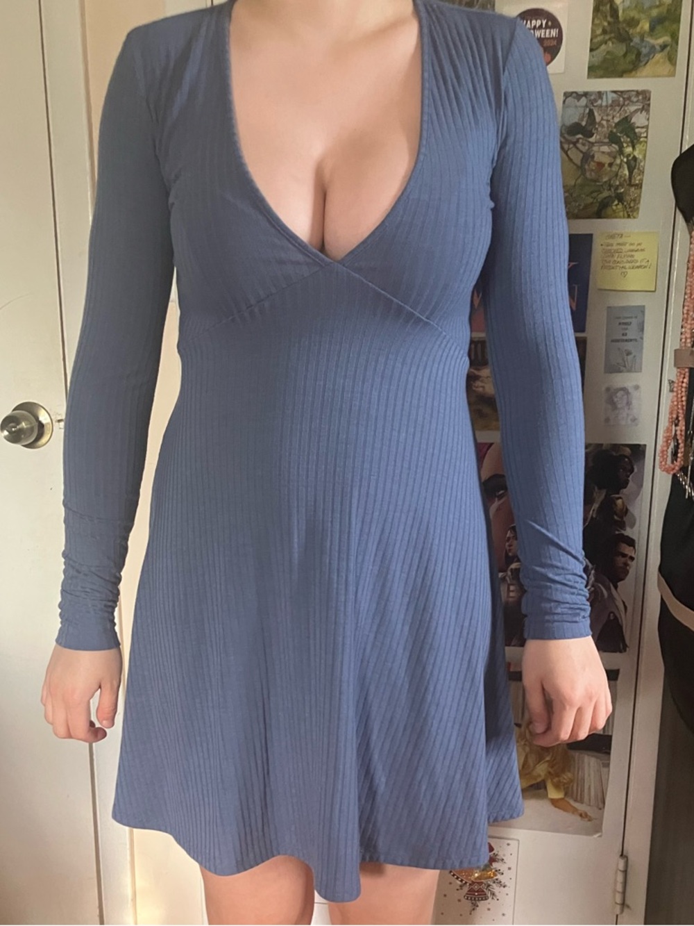 Forever 21 Ribbed Long-Sleeve V-Neck Dress in Slate Blue